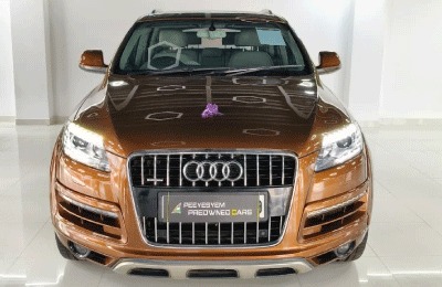 PeeYesYem Luxury Car Showroom